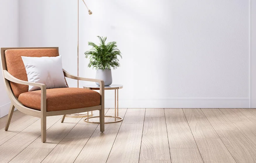 el piso laminado es un recubrimiento decorativo, que es para pisos en forma de duela compuesta por varias capas de madera y resinas